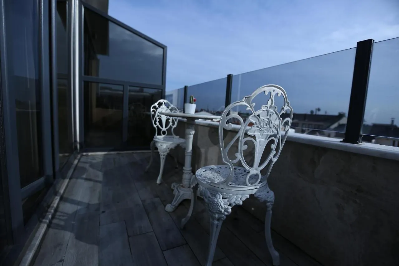 ** Hotel Restwon Suit Istanbul Turkey